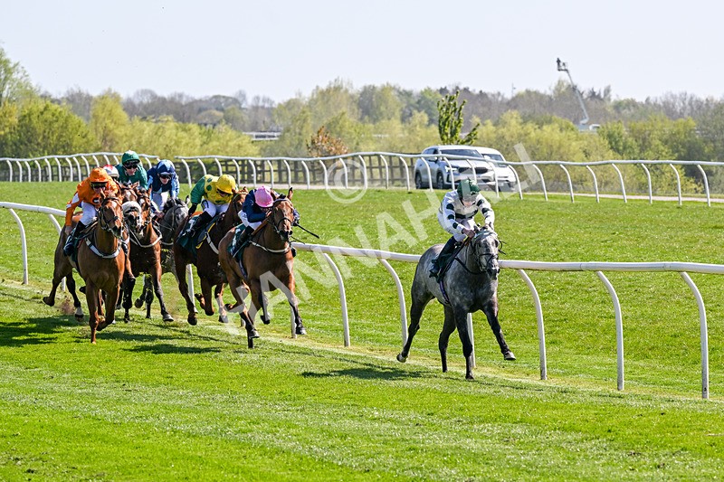 220426-Race 2-Naanas Shadow-0107 - Race 2