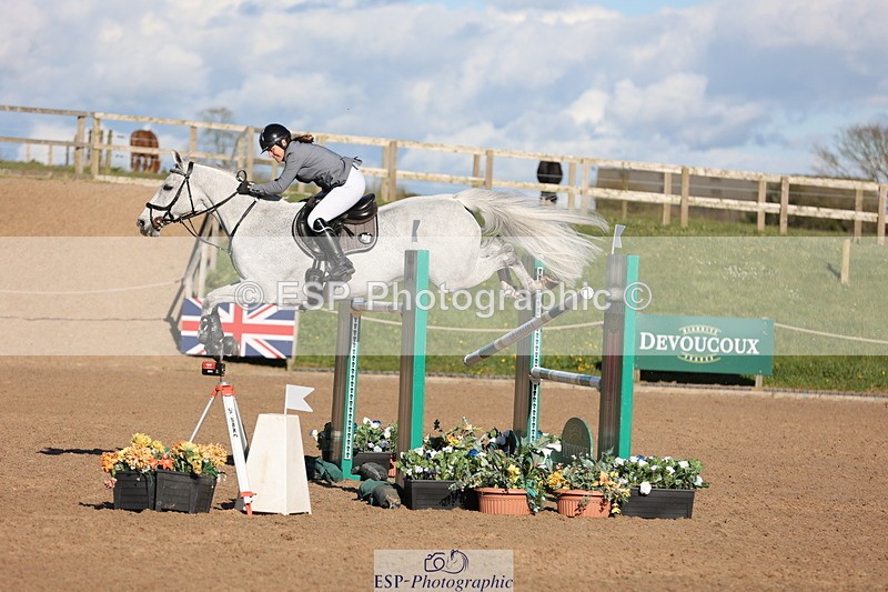 240419A-173056-09839 - Cls 10, 2 Star Big Tour 145cm  Break to End