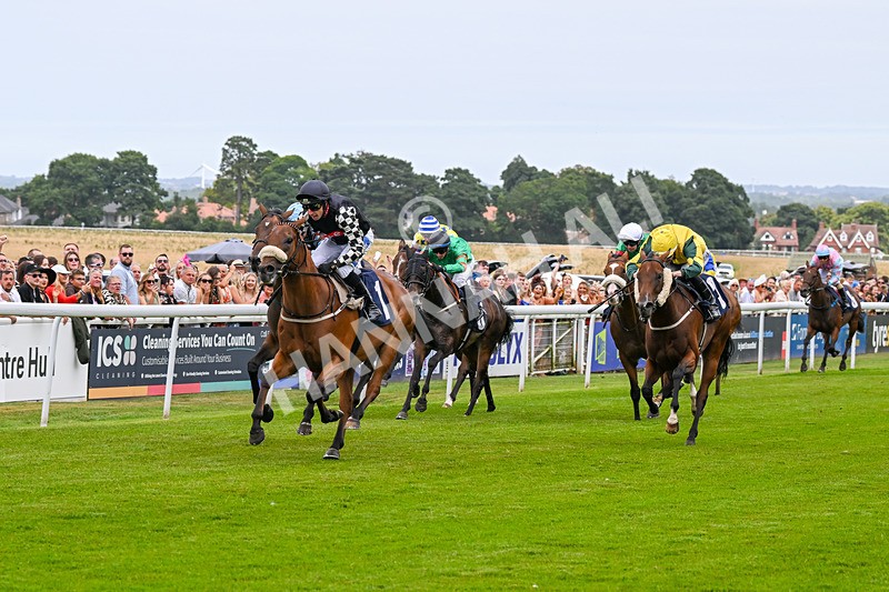 140824-Race 3-King Sharja-6214 - Race 3