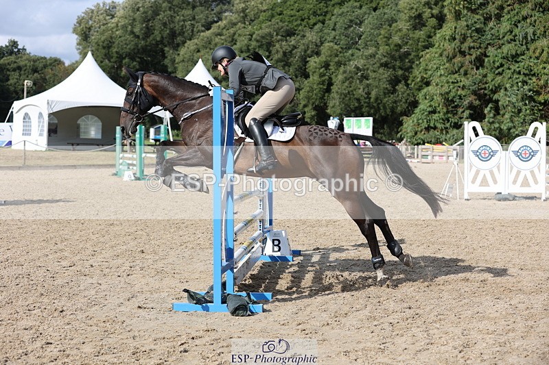 250803A-170401-17725 - R-819-Heather.Johnson-MUNDUS.MEUS