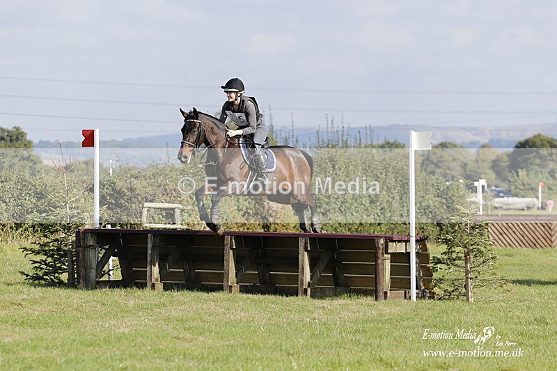  WWHT 171021 3570 - Intermediate Pairs (0.90m)  17/10/21