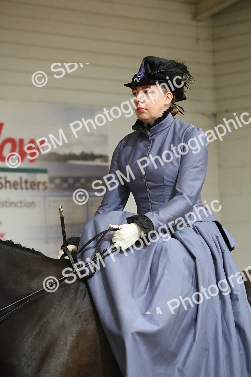 SBM_11600 - Class 105 Ridden Costume- Side Saddle