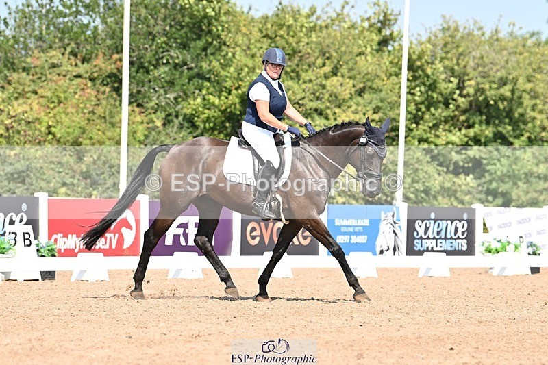 250816-115214-04099 - 109-Amber.Da.SilvaToners.Lady.Florentine