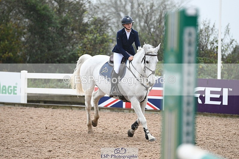 241103A-104146-07543 - SUN Cls 21 Snr Newcomers and 1.10m Open