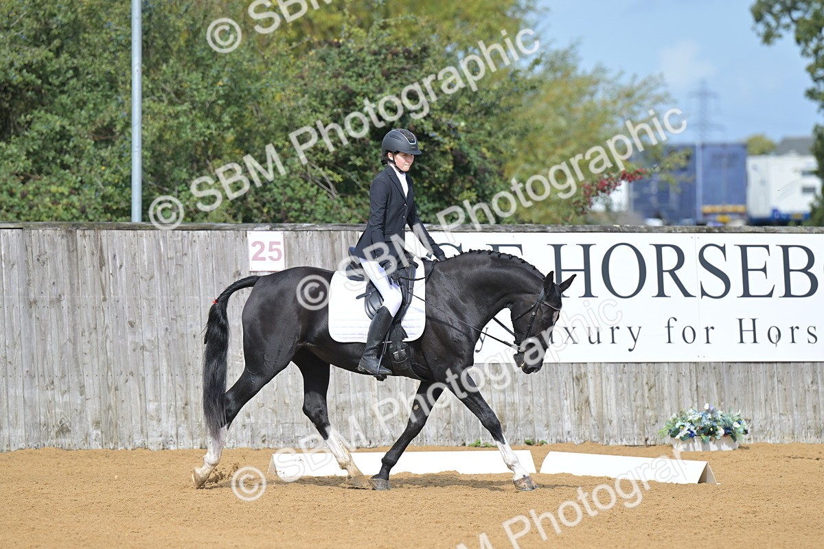 SBM_03775 - D2 - Small Tour Championship Intro 2