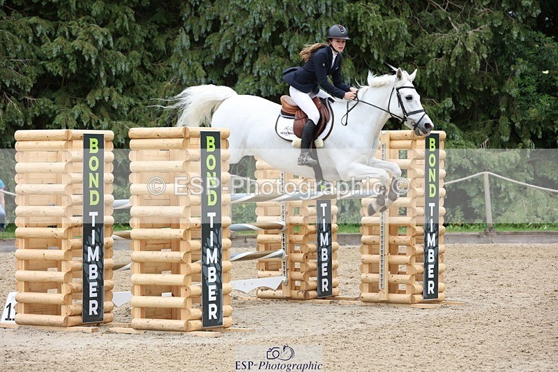 230618-140138-12572 - Cls 20 Pony Foxhunter 2nd R Jump Off's and Pres