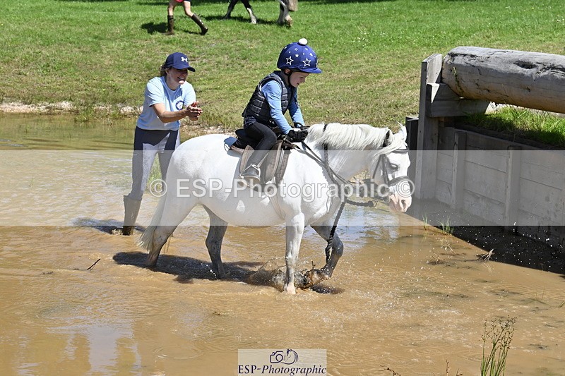 240728B-111608-01361 - Gemma's Group XC