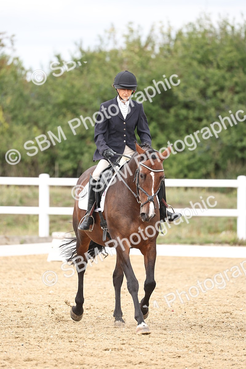 SBM_002682 - Class 7 - Novice 2 Warm Up