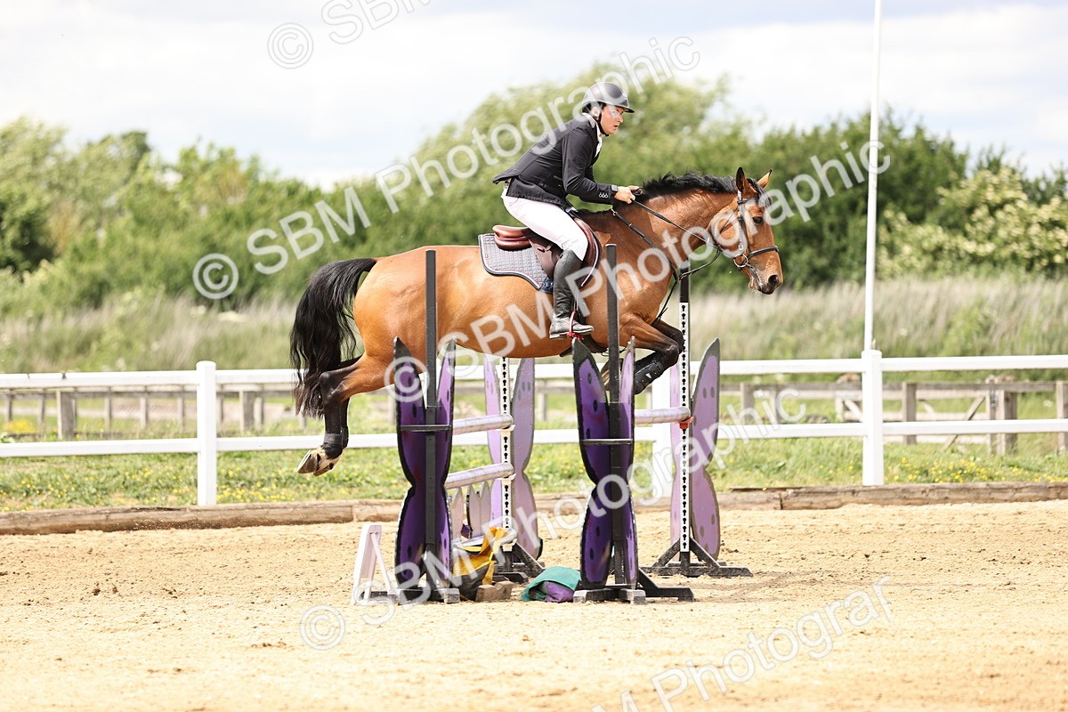 SBM_003136 - Class 11 - Senior Newcomers - 1.10m