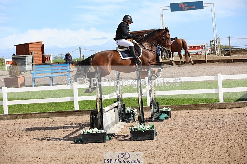 250913-142142-07344 - Cls 25 1.05m Amateur Quali