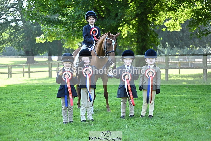 240729B-101118-02010 - Hamlin Cup and Group Photos