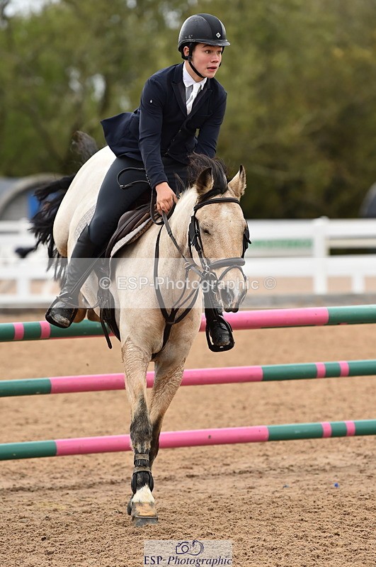 231028A-125708-01545 - Cls 4 Newcomers & 1m Open