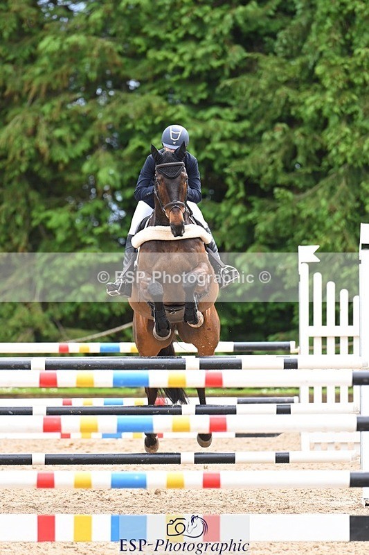 240526-141508-24496 - 220-BALLINAMURRA_FLARE_STAR-Mary_Mason