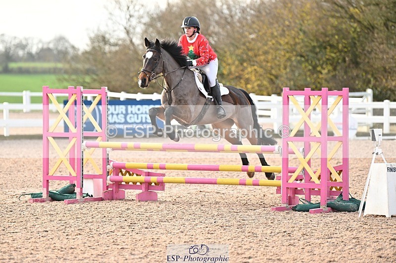 241206-101055-00192 - Cls 2 British Novice and 90cm Open