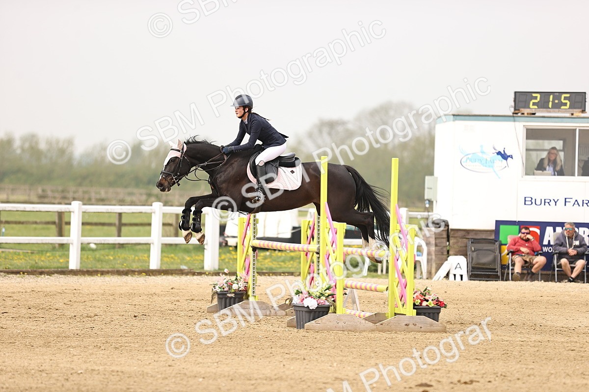  - Class 15 - Senior British novice - 90cm