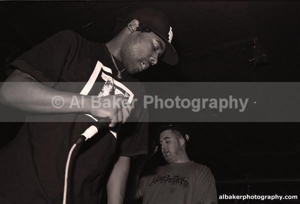 22 tb  shameless - Friends-&-Family @ the-roadhouse 04.02.06