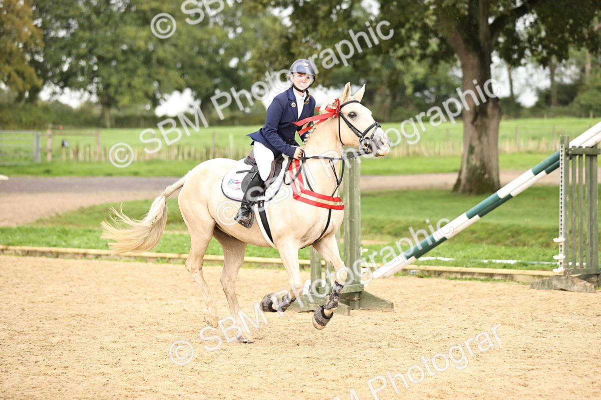 SBM_42063 - J40 Senior Horse & Pony 90cm Supreme Championship