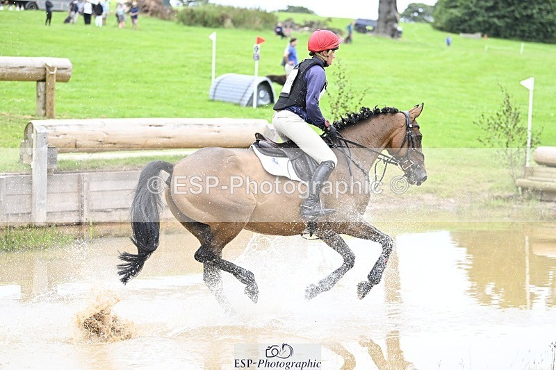 240803-122104-04001 - 120-Rosie_Bradley-Hole-BROADSTRUTHER