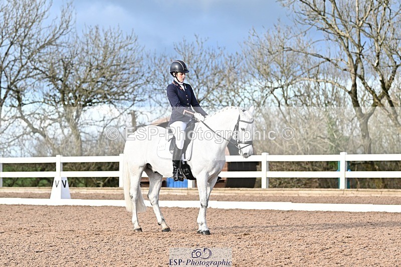 241214-130423-01820 - 111-Anya.Hitt-Cnoc.an.Noinin.Clover