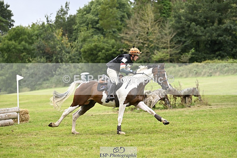 240825X-172720-37745 - 80cm XC 16.30 to 17.30