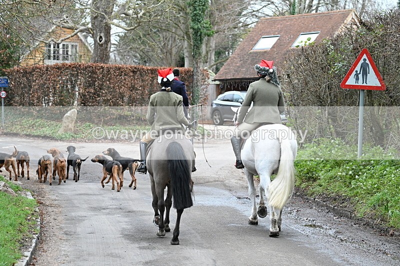 WJ7_1065 - Pub Corner