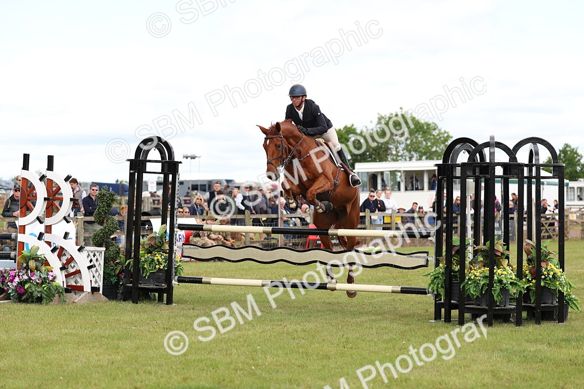 SBM_13751 - Class 206 - Senior Newcomers - 1.10m Open