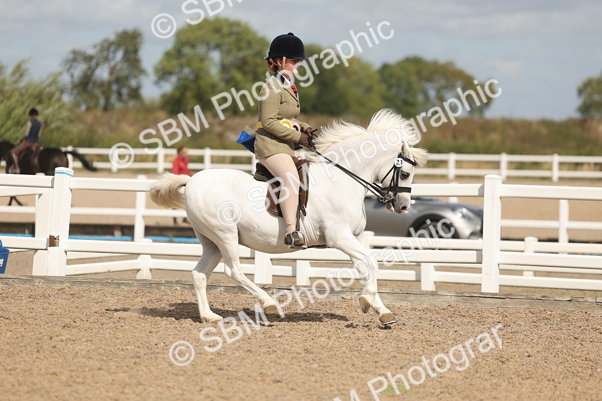 SBM_23288 - Class 807 - young Rider 11 to 16 Years