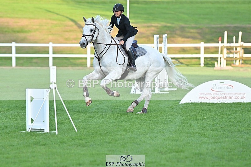 230909-184454-08105 - Cls 14 Snr 1m Derby