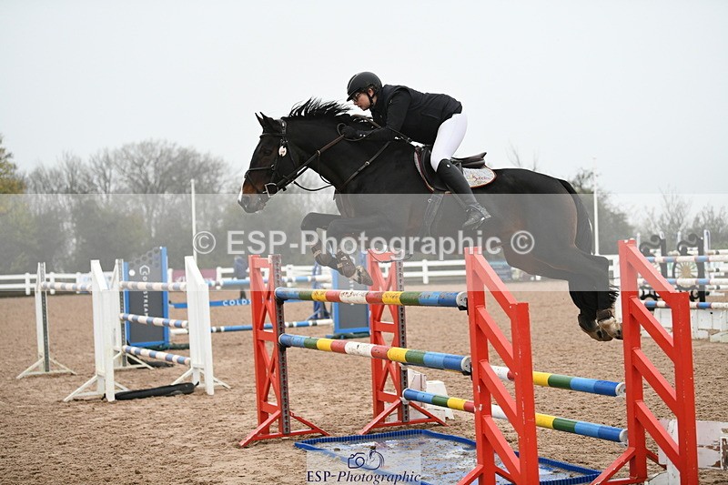 241103A-140405-08372 - SUN Cls 22 Blue Chip Performance Jump Off