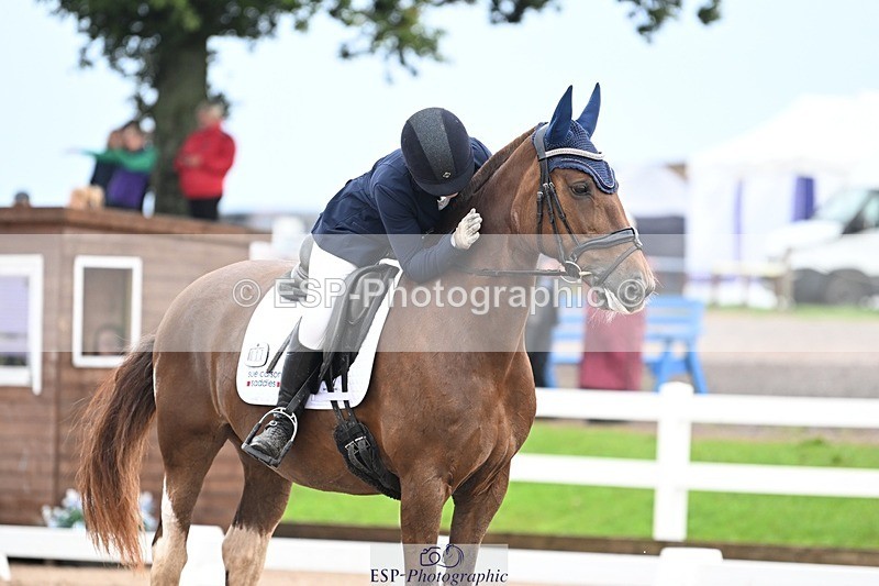 250907-110231-07093 - 017-Natalie.RosewarnePenpont.Fancy.That