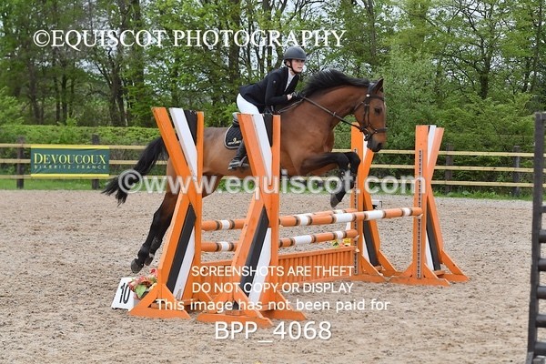 BPP_4068 - CLASS 4 Senior BritiNovice/ 90cm Open