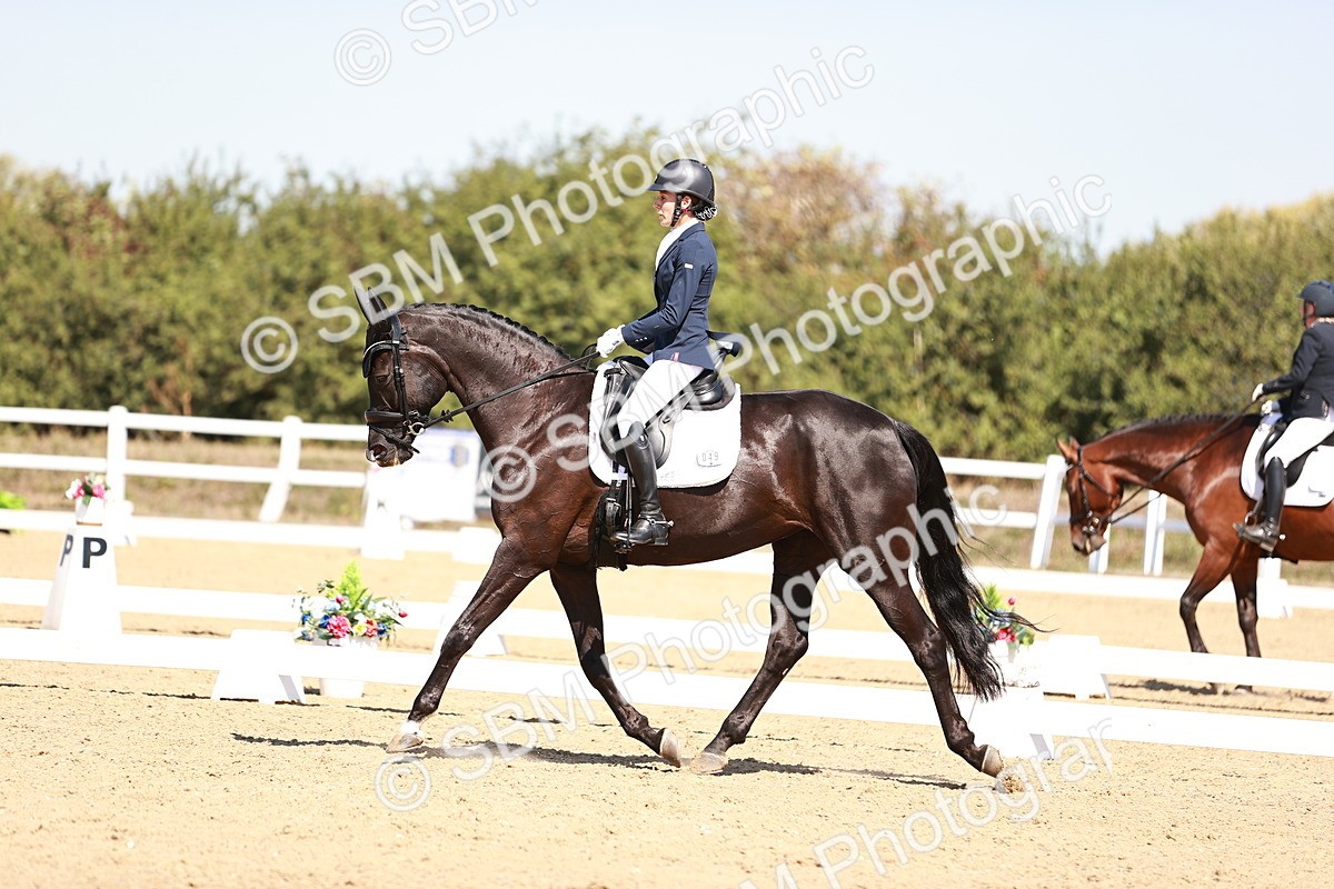 SBM_004859 - Class 12 - Novice 5 - 12.02-12.44