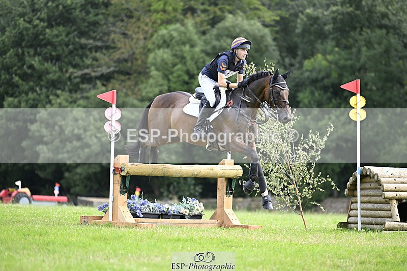 240804-103138-10548 - 401-Max_Forster-HHS_LEACOURT_CAVALIER