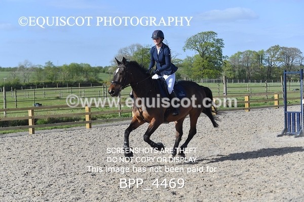 BPP_4469 - CLASS 9 Senior Newcomers/ 1.10m Open