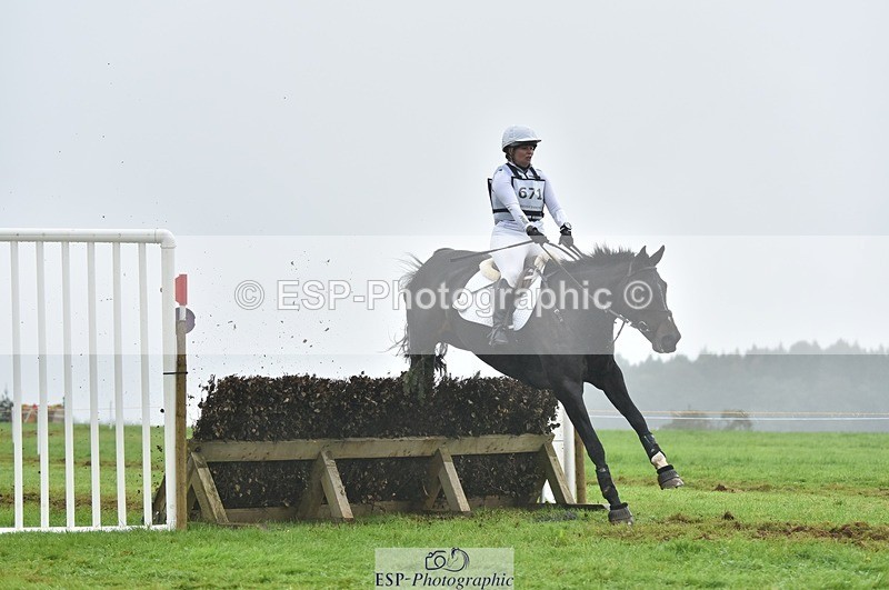 231021-105944-15830 - 671-KILCLOGHER.DAWSON-Lucy.Griffiths-SC+XC