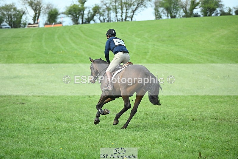 250419-175754-14262 - 909-William.Fox-Pitt-GRANSTOWN.STAR.LOVE