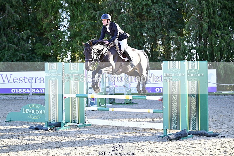 260214A-112015-00368 - 2 Discovery and 1m Open