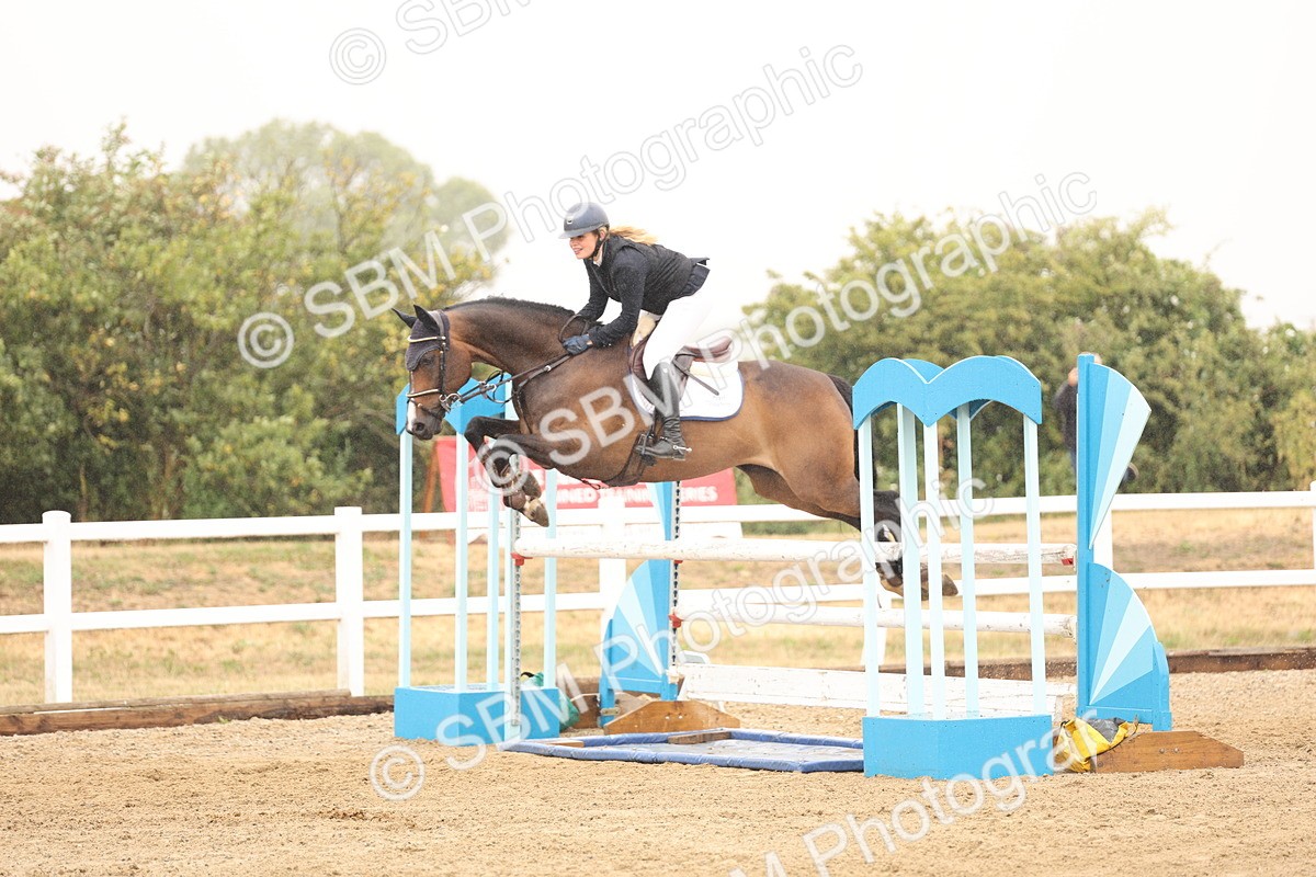 SBM_024160 - Class 6 - Senior Newcomers 1.10m