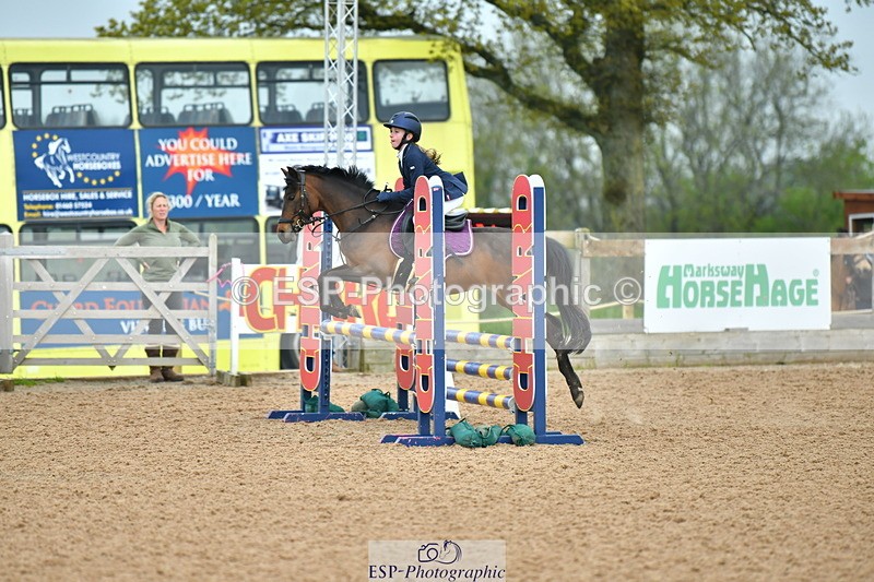 230513A-091627-00086 - Cls 11 Stepping Stones 128+138cm