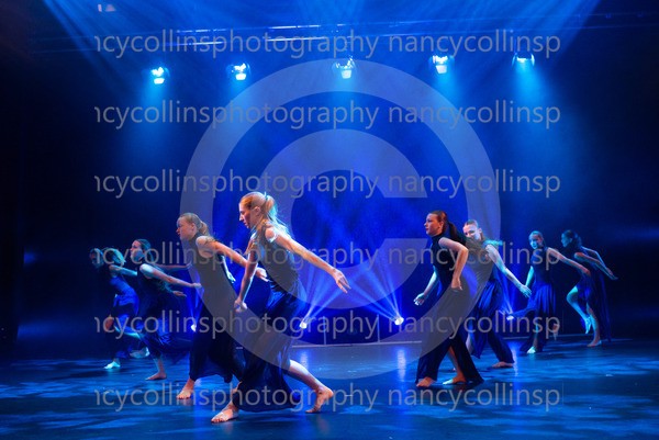 01559 - Young and Beautiful