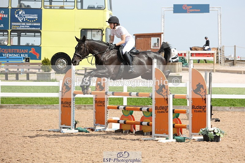 240510A-142715-07649 - Cls 17 1.05m National Am Quali