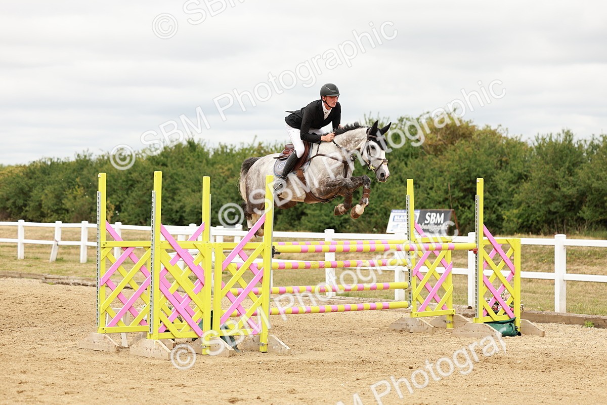 SBM_018104 - Class 21 - Senior Newcomers Championship 2d Rd