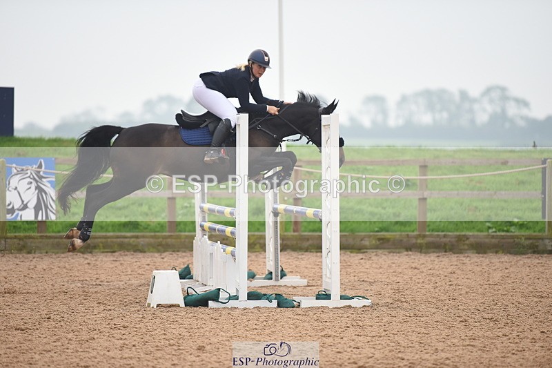 230916A-155520-05441 - Cls 18 Snr 95cm Derby