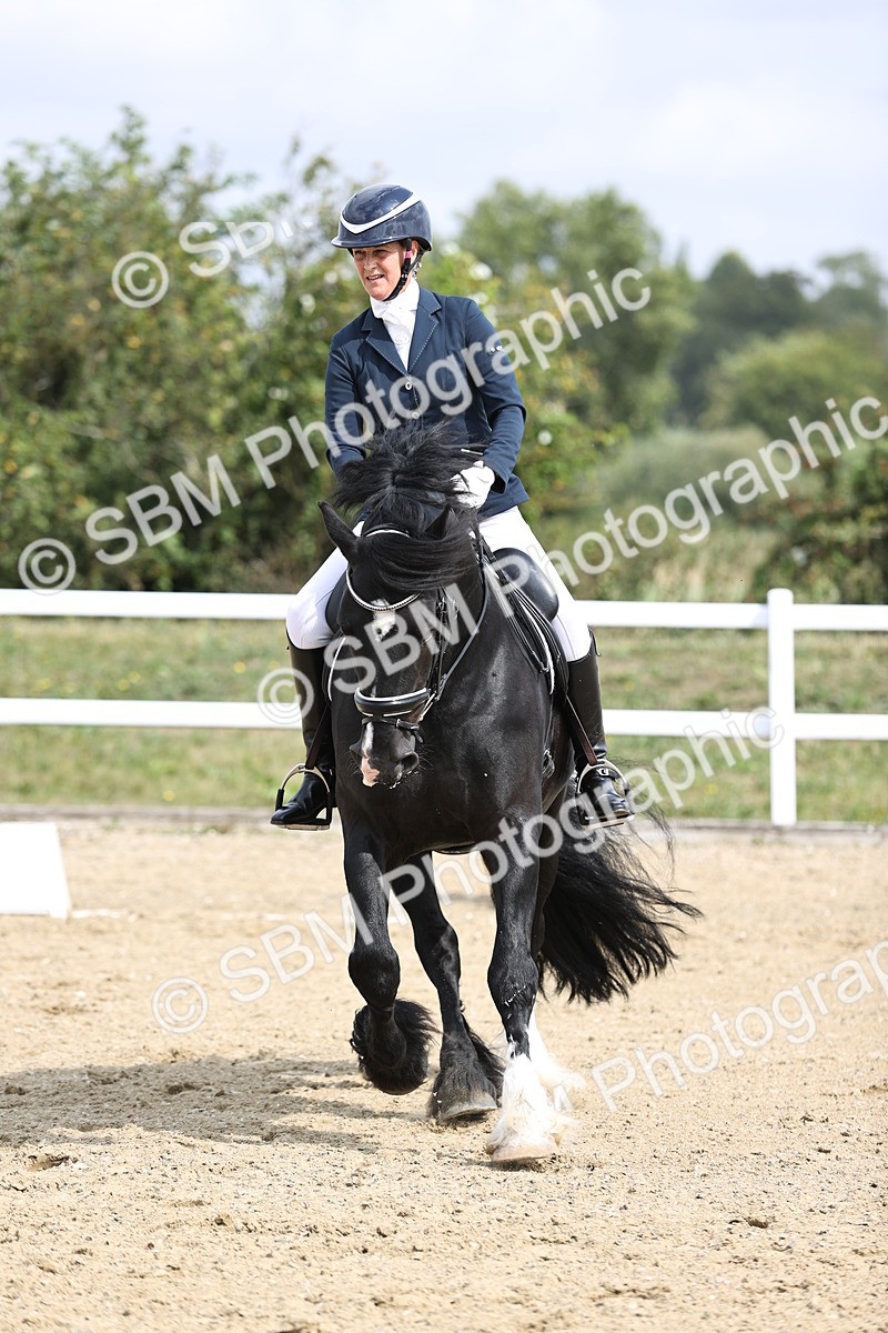 SBM_016720 - Class 14 Novice 23 - 11.53-12.56