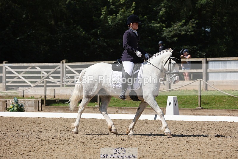 240719-111626-00933 - 215-Emma_Lomas-Hillgarth_Bombay_Saphire