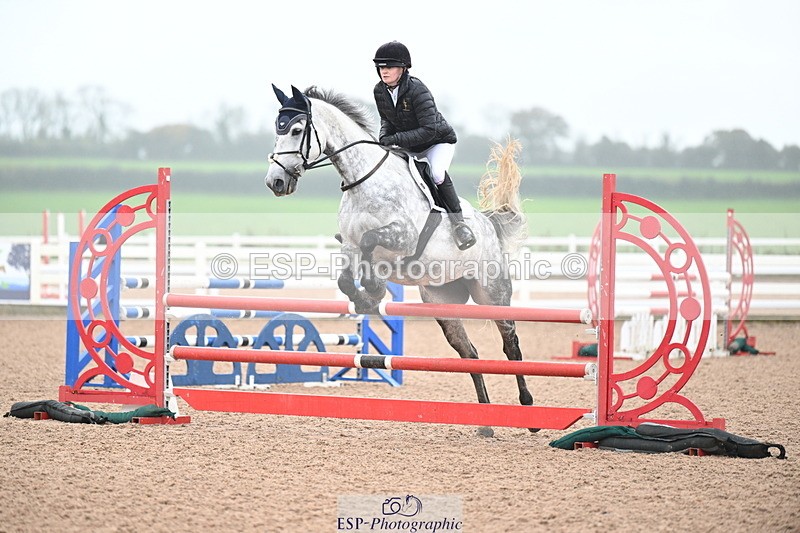 241023A-111022-00477 - Cls 1 British Novice and 90cm Open