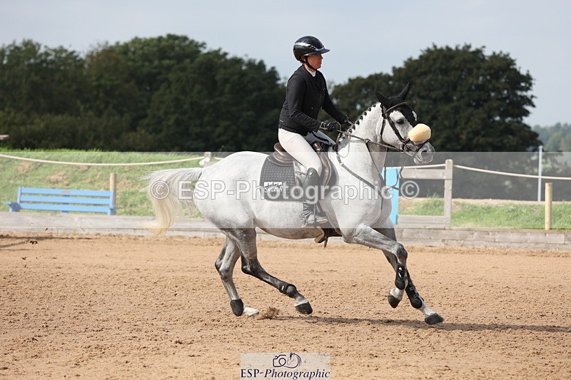 230915A-114658-01876 - Cls 2 Snr Foxhunter