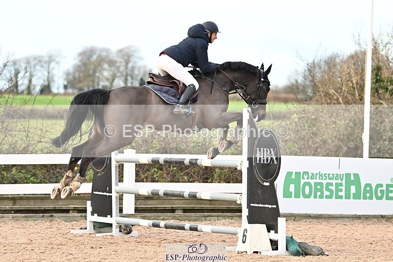 241208-140132-01861 - Cls 22 Foxhunter and 1.20m Open