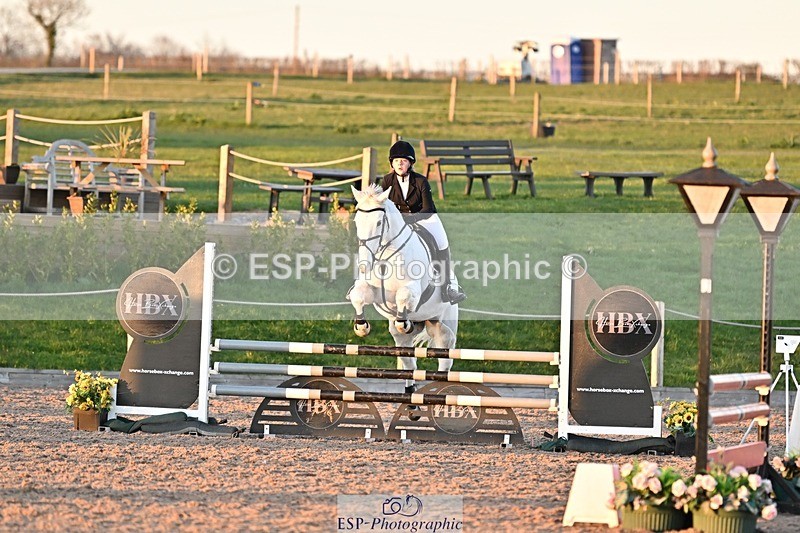 250401-192712-01015 - 90cm Classes