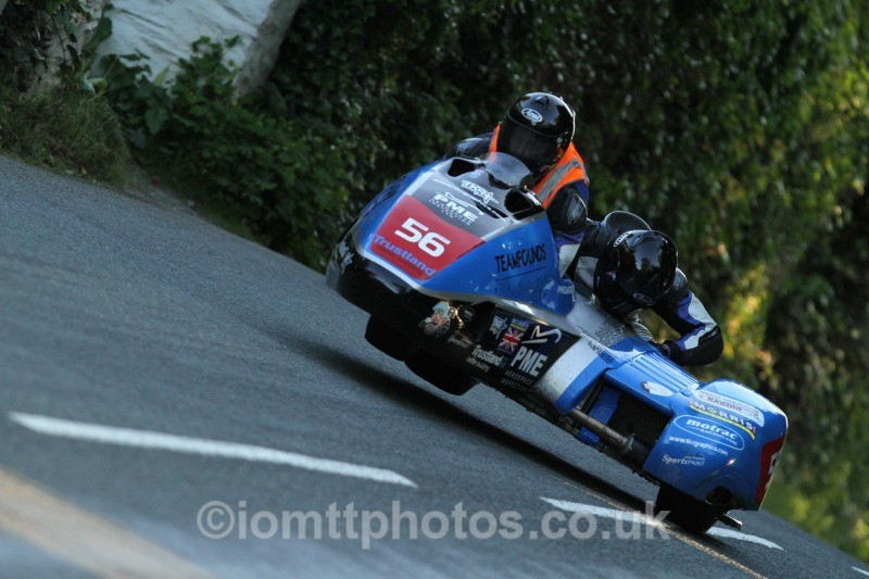 Alan Founds* / Tom Peters* LCR Suzuki / PME Aerospace - Friday Practice - Sidecars